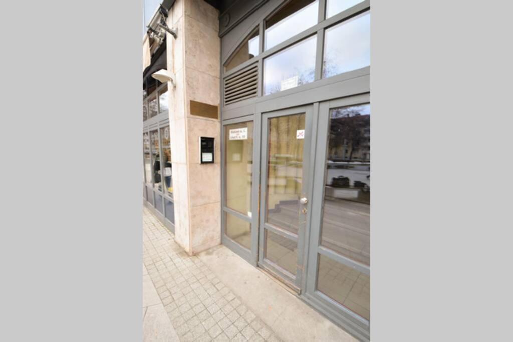 City Center Apartment Debreţin Exterior foto